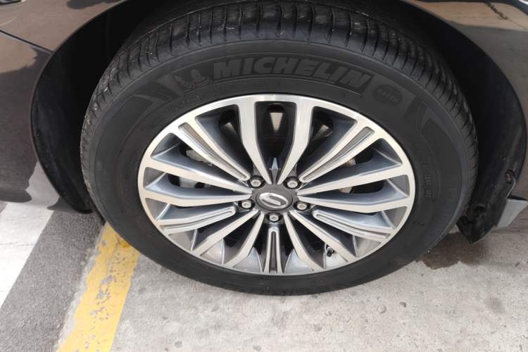 Used GAC Trumpchi GA8 2017 320T Luxury Edition Exterior 7