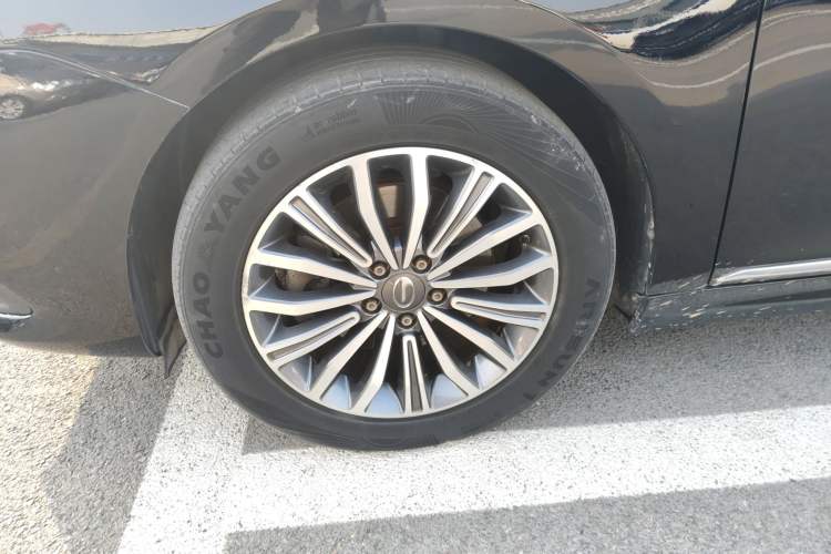 Used GAC Trumpchi GA8 2017 280T Deluxe Edition Exterior 7