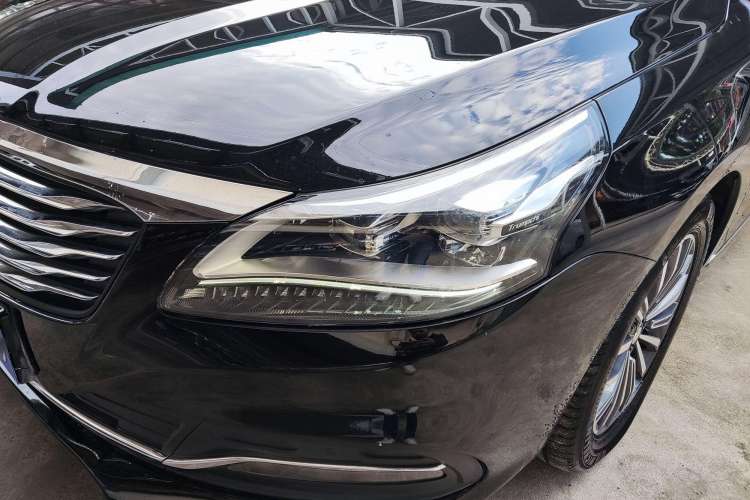 Used GAC Trumpchi GA8 2017 320T Luxury Edition Exterior 8