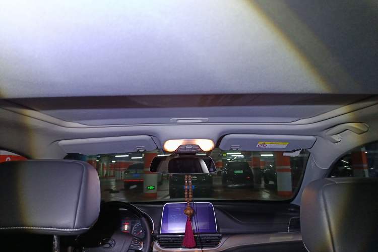 Used GAC Trumpchi GA8 2017 280T Deluxe Edition Headliner