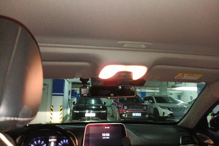 Used GAC Trumpchi GA8 2017 280T Deluxe Edition Headliner