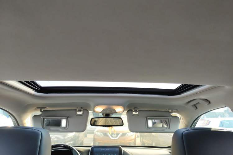 Used GAC Trumpchi GA8 2017 280T Deluxe Edition Headliner