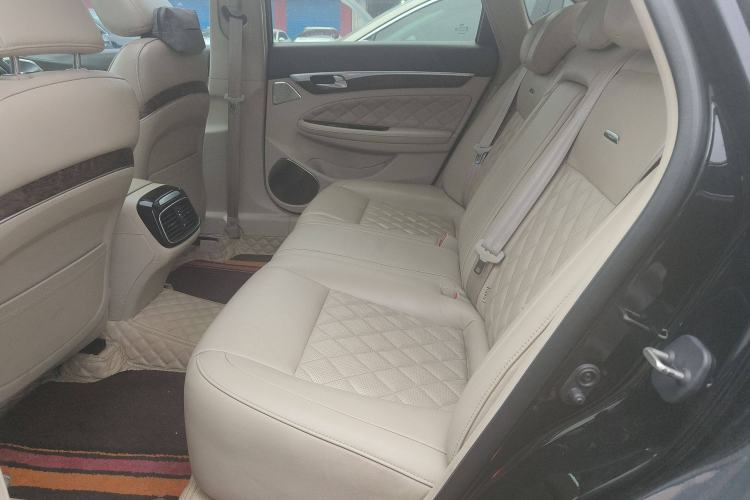 Used GAC Trumpchi GA8 2017 280T Deluxe Edition Interior 1