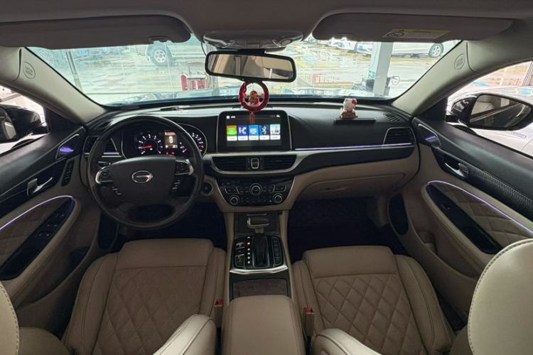 Used GAC Trumpchi GA8 2017 280T Executive Edition Interior 1
