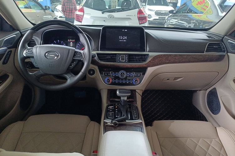 Used GAC Trumpchi GA8 2017 280T Executive Edition Interior 2