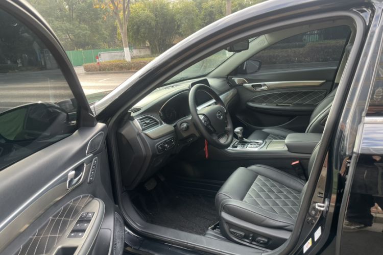 Used GAC Trumpchi GA8 2017 280T Deluxe Edition Interior 2