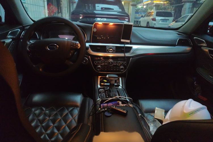 Used GAC Trumpchi GA8 2017 320T Luxury Edition Interior 2