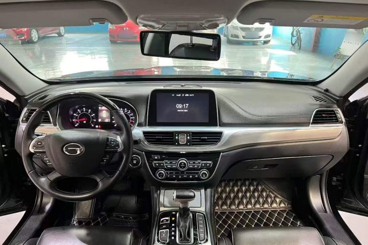Used GAC Trumpchi GA8 2017 280T Deluxe Edition Interior 3