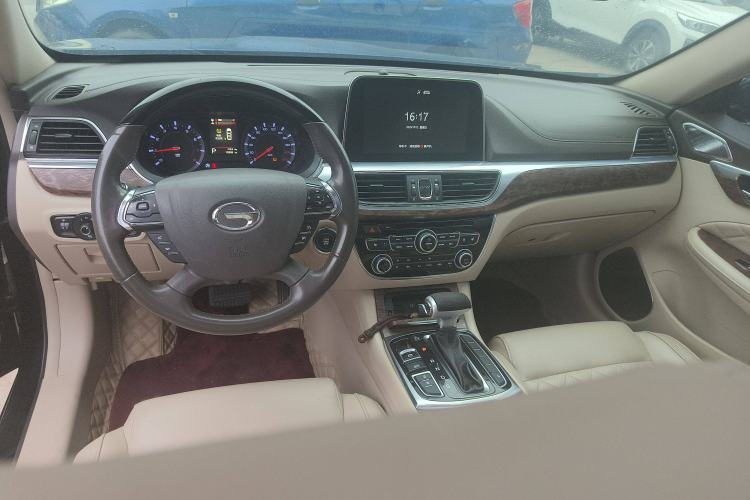 Used GAC Trumpchi GA8 2017 280T Deluxe Edition Interior 3