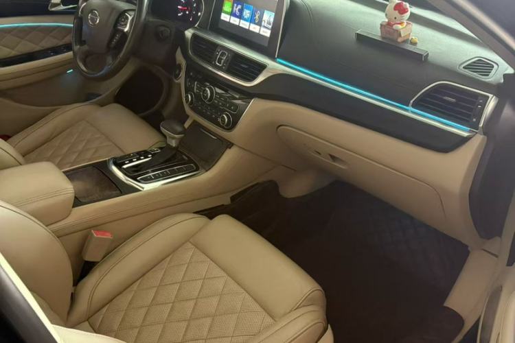 Used GAC Trumpchi GA8 2017 280T Executive Edition Interior 3