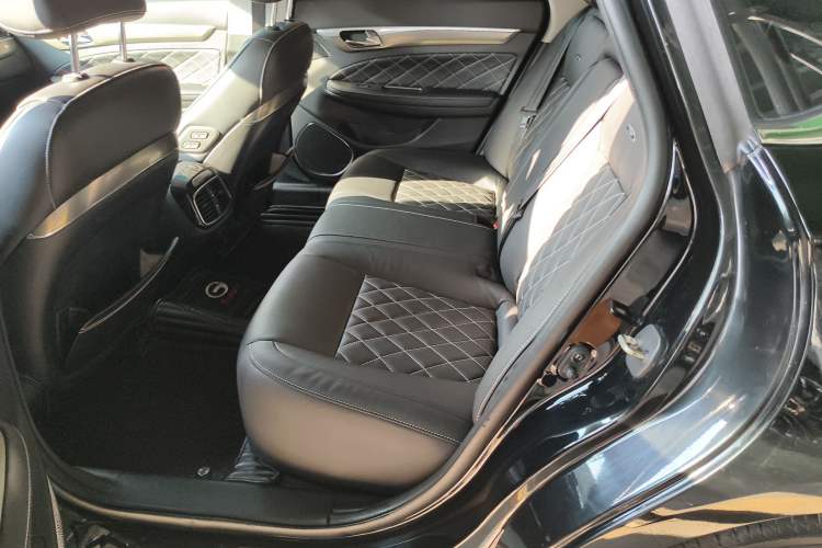 Used GAC Trumpchi GA8 2017 280T Deluxe Edition Interior 4