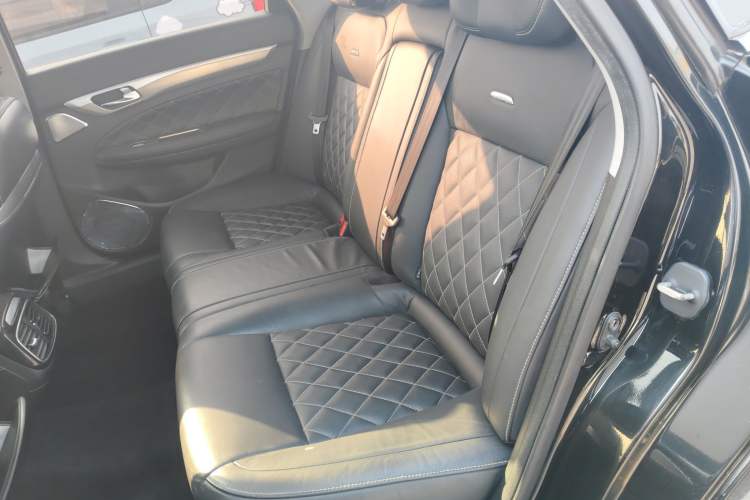 Used GAC Trumpchi GA8 2017 280T Deluxe Edition Interior 4