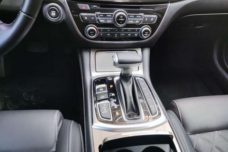 Used GAC Trumpchi GA8 2017 320T Luxury Edition Interior 4