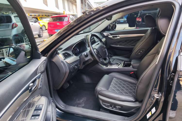 Used GAC Trumpchi GA8 2017 320T Luxury Edition Interior 5