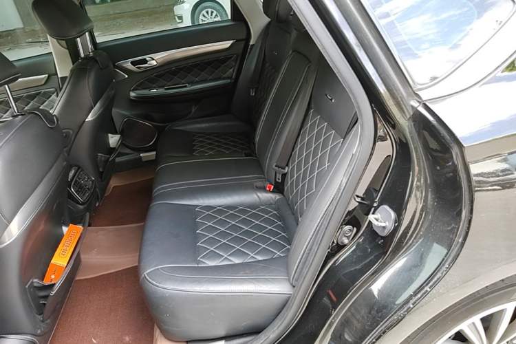 Used GAC Trumpchi GA8 2017 280T Deluxe Edition Left Rear Seat