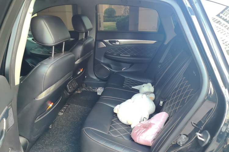 Used GAC Trumpchi GA8 2017 280T Deluxe Edition Left Rear Seat