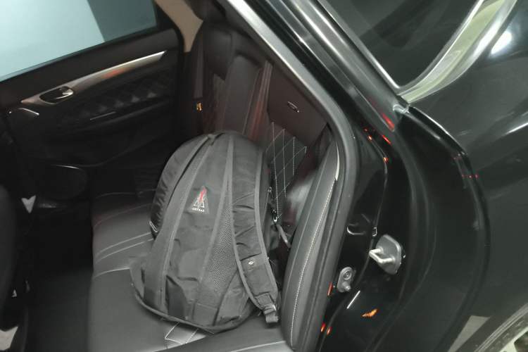 Used GAC Trumpchi GA8 2017 280T Deluxe Edition Left Rear Seat