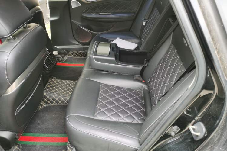 Used GAC Trumpchi GA8 2017 280T Deluxe Edition Left Rear Seat