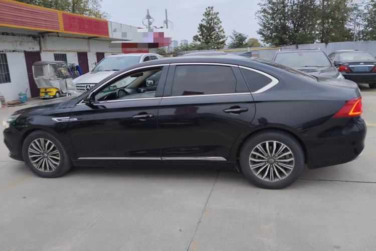 Used GAC Trumpchi GA8 2017 320T Luxury Edition Left Side