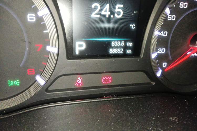 Used GAC Trumpchi GA8 2017 280T Deluxe Edition Odometer Close Up