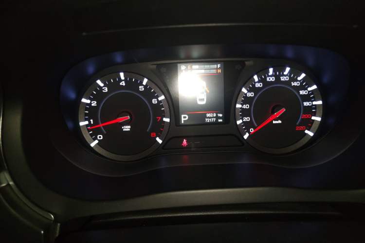 Used GAC Trumpchi GA8 2017 280T Deluxe Edition Odometer Close Up