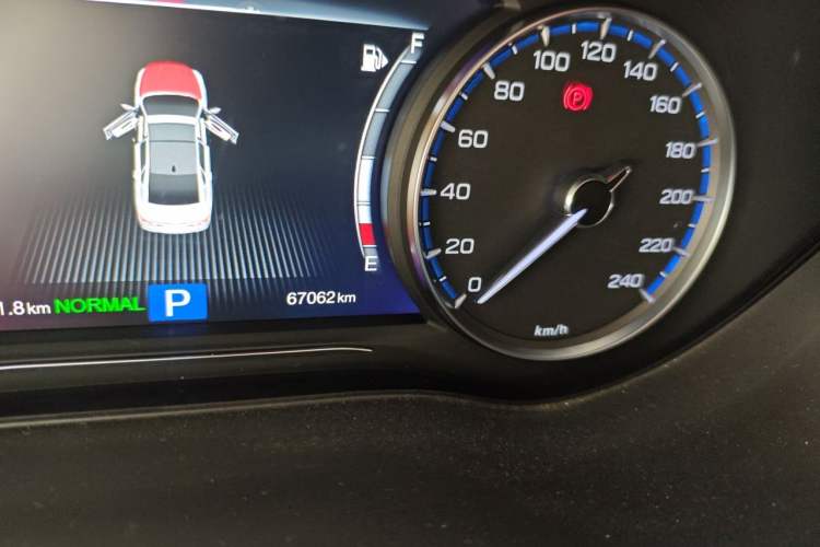 Used GAC Trumpchi GA8 2017 320T Luxury Edition Odometer Close Up