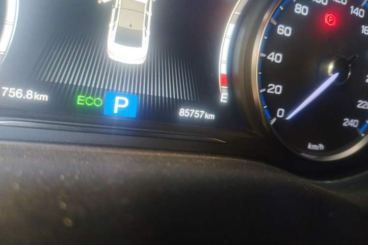 Used GAC Trumpchi GA8 2017 320T Luxury Edition Odometer Close Up