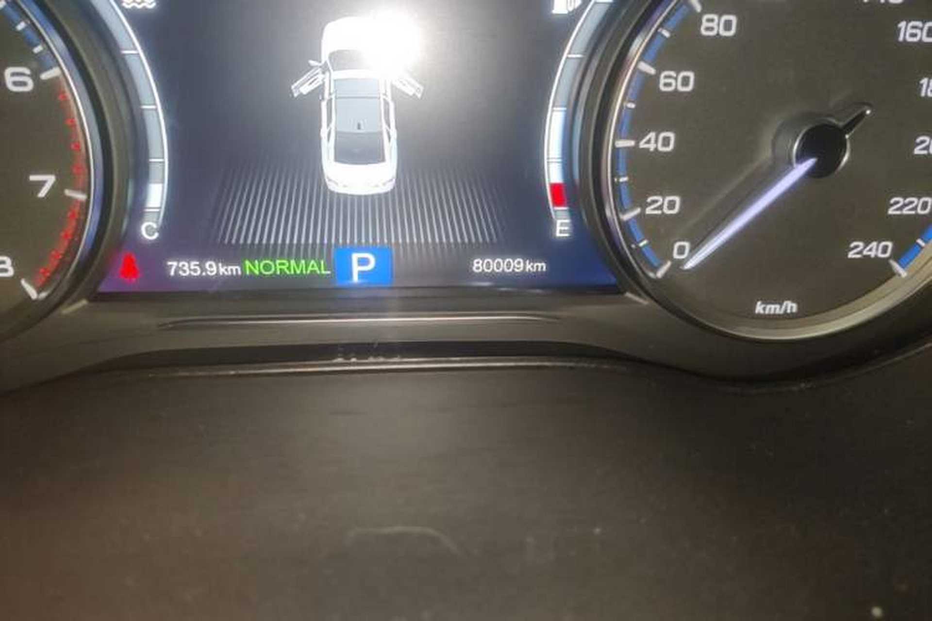 Used GAC Trumpchi GA8 2017 320T Luxury Edition Odometer Close Up