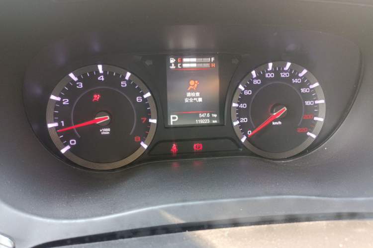 Used GAC Trumpchi GA8 2017 280T Deluxe Edition Odometer Close Up
