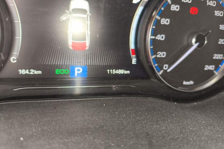 Used GAC Trumpchi GA8 2017 320T Smart Edition Odometer Close Up