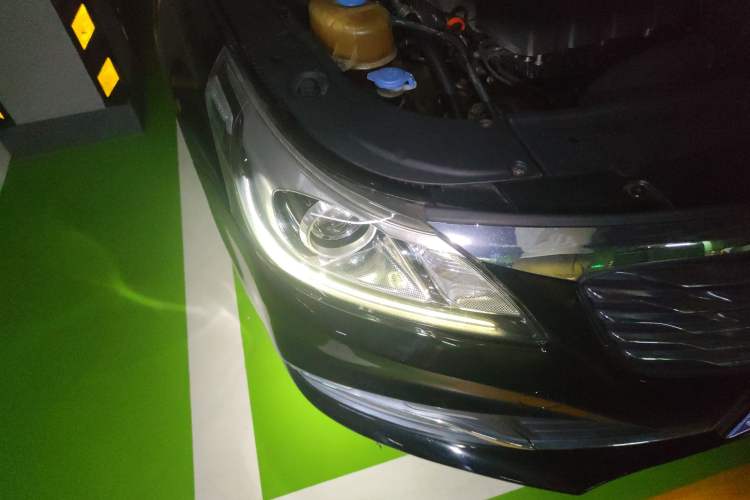 Used GAC Trumpchi GA8 2017 280T Deluxe Edition Right Front Headlight