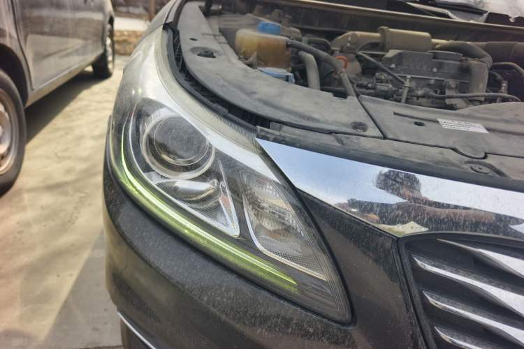 Used GAC Trumpchi GA8 2017 280T Deluxe Edition Right Front Headlight