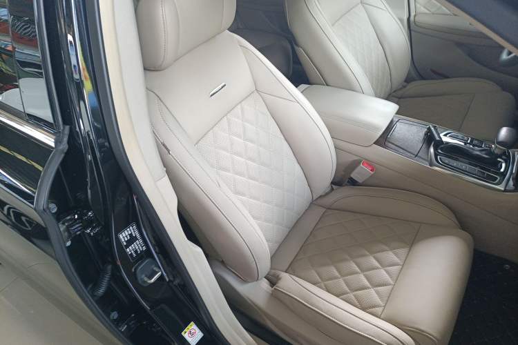 Used GAC Trumpchi GA8 2017 280T Executive Edition Right Front Seat