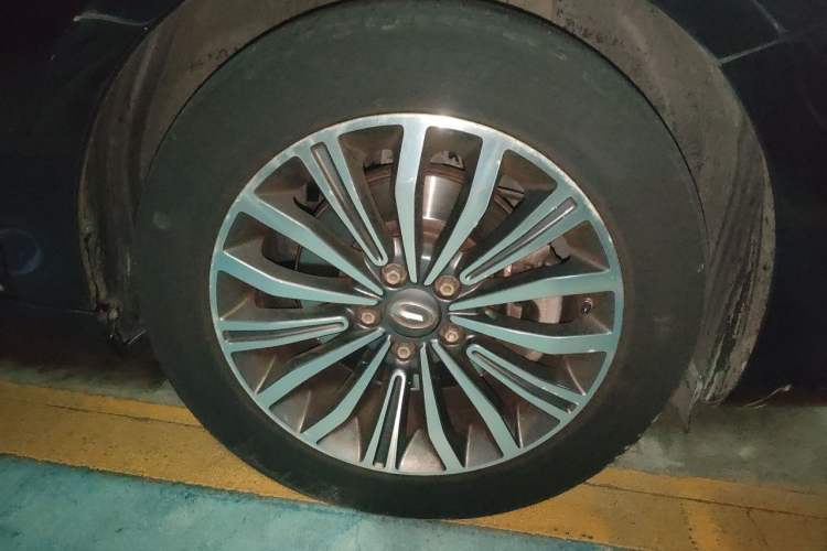 Used GAC Trumpchi GA8 2017 280T Deluxe Edition Right Front Wheel Hub