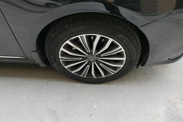 Used GAC Trumpchi GA8 2017 280T Deluxe Edition Right Front Wheel Hub