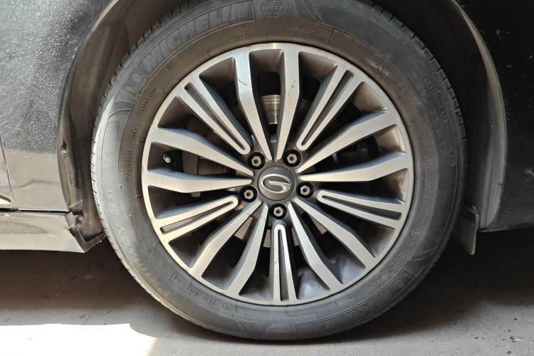 Used GAC Trumpchi GA8 2017 280T Deluxe Edition Right Front Wheel Hub