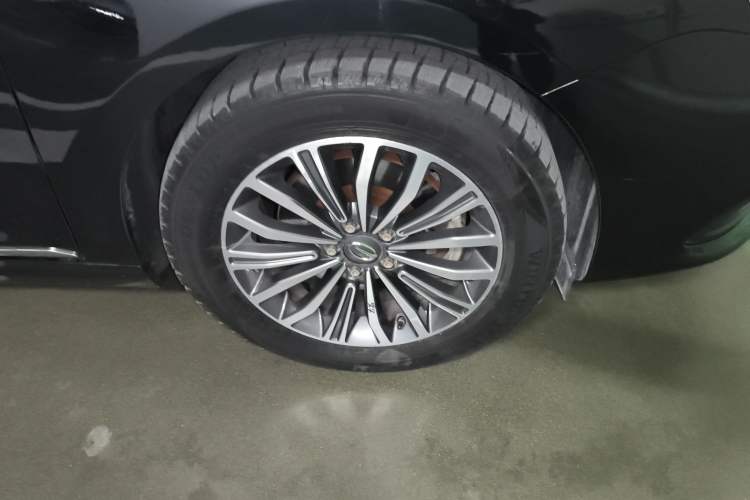 Used GAC Trumpchi GA8 2017 280T Deluxe Edition Right Front Wheel Hub