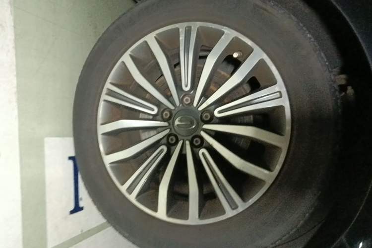 Used GAC Trumpchi GA8 2017 280T Deluxe Edition Right Front Wheel Hub