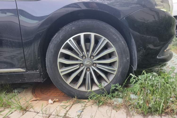 Used GAC Trumpchi GA8 2017 320T Luxury Edition Right Front Wheel Hub