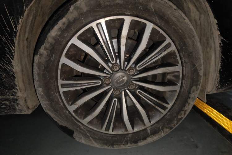 Used GAC Trumpchi GA8 2017 280T Deluxe Edition Right Front Wheel Hub