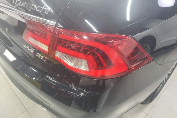 Used GAC Trumpchi GA8 2017 280T Deluxe Edition Right Rear Taillight