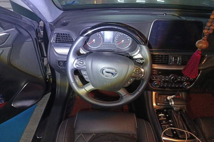 Used GAC Trumpchi GA8 2017 280T Deluxe Edition Steering Wheel