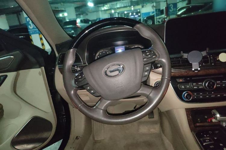 Used GAC Trumpchi GA8 2017 280T Deluxe Edition Steering Wheel