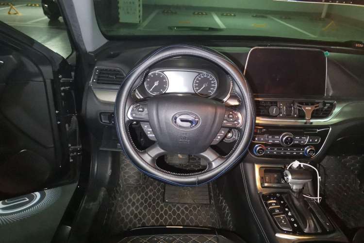 Used GAC Trumpchi GA8 2017 320T Luxury Edition Steering Wheel