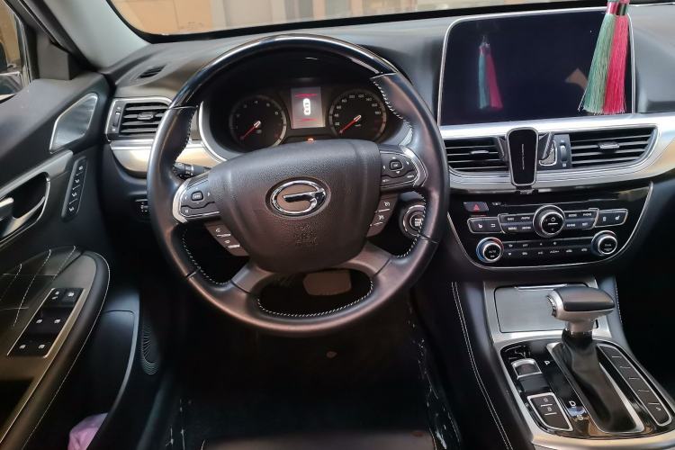 Used GAC Trumpchi GA8 2017 280T Deluxe Edition Steering Wheel