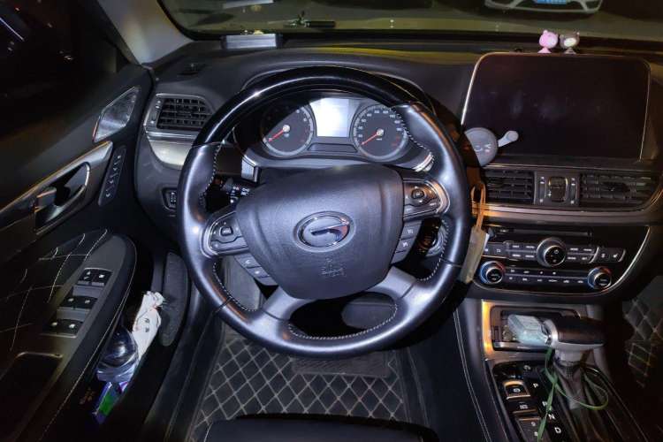 Used GAC Trumpchi GA8 2017 280T Deluxe Edition Steering Wheel