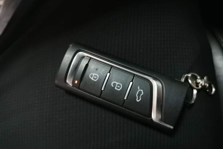 Used GAC Trumpchi GA8 2017 280T Deluxe Edition Vehicle Key