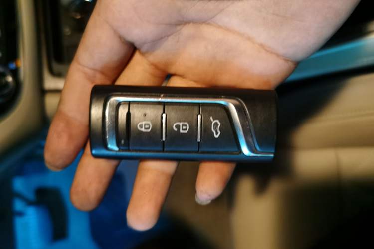 Used GAC Trumpchi GA8 2017 320T Ultimate Edition Vehicle Key