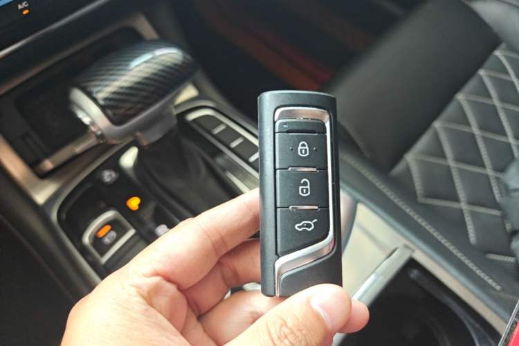 Used GAC Trumpchi GA8 2017 320T Luxury Edition Vehicle Key