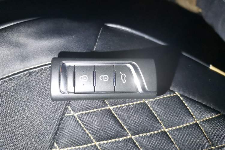 Used GAC Trumpchi GA8 2017 320T Luxury Edition Vehicle Key